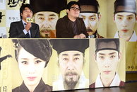 [JK포토]'관상' 송강호, "조정석 재능에 놀라고, 이종석 열정에 감동해" 극찬