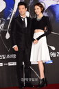 [JK포토]'결혼 D-3' 배수빈, 이다희의 허리를 향한 '나쁜 손(?)' 발견