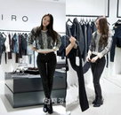 F(x) 크리스탈 쇼핑 직찍! 완벽 S라인 몸매 눈길!