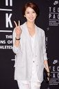 [JK포토]이청아 '펑퍼짐한 자켓+찢어진 청바지 패션'
