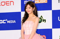 [JK포토]배우 이유비, 핑크 발레리나 패션 '한 마리 백조 같은 자태'
