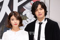 [JK포토]'예쁜남자' 아이유-이장우, '훈훈한 비주얼 커플'