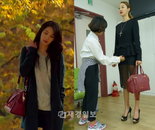 한고은&최여진, 모델 출신 여배우의 포인트 핸드백 연출법!