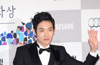 [JK포토]이준 '가수가 아닌 배우로 청룡영화제 참석했어요~'