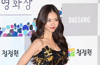 [JK포토]청룡영화제 참석한 이연희 '레드카펫 위에 자체발광 여신'