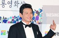 [JK포토]청룡남우주연상 황정민 "'밥상'에 이은 올해 소감‥땡땡 브라더 사랑해" 재치소감