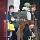 왕수박 오현경, 얼굴만 ‘빼꼼’ 초절정 미모 발산! 센스있는 아이컨텍!