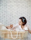 ‘명품 모녀’ 유라헬 엄마 맞아?‘상속자들’ 카리스마 윤손하, 아기 앞에서는 ‘엄마 미소’