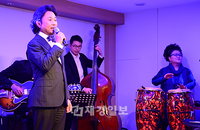 [JK포토]'JAZZ FRIEND PARTY' 방사익, '무대를 장악하는 감미로운 목소리'