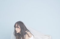 배우 윤승아 감성 화보, 소녀와 여자 사이