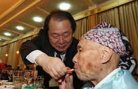 <이산가족> '건강하세요'