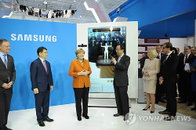 'CeBIT 2014' 메르켈 총리 삼성전자 부스 방문