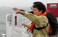 <여객선침몰> 靑, 사고현장·실종자가족 지원에 총력