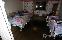 <간호조무사 홀로 불 끄려다 연기 질식돼 숨져>