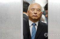 여야, 문창극 거취 공방거듭…與핵심부 기류변화 주목