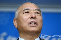 문창극 14일만에 총리후보 전격 자진사퇴