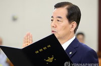 선서하는 한민구 국방장관 후보자