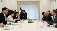 박 대통령, SC그룹 회장 접견…"원·위안화 거래는 기회"
