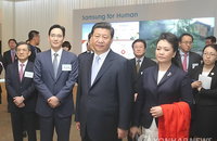 시진핑, 삼성·LG전시관 관람…첨단 IT제품 둘러봐(종합2보)
