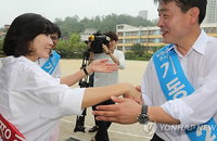 새누리당 나경원・새정치민주연합 기동민 후보