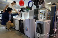 제습기 '소음' 불만 가장 높아…삼성전자 '우수' 평가, 효율은 위니아