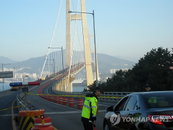 이순신대교 ‘진동’에 진입 통제 …”구조적 문제 없어” 잠정 결론