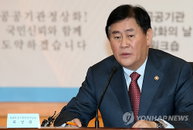 최경환 “비정상의 정상화 넘는 개혁 추진”
