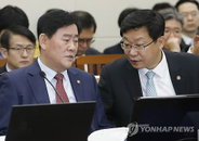 최경환 “지금은 재정건전성보다 경기회복이 우선"