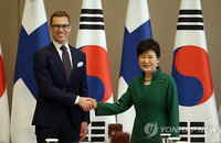 朴대통령, 핀란드 총리 접견