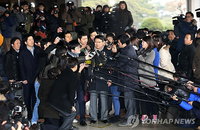 박지만 EG회장에 쏠린 관심