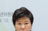朴대통령 “‘미생’ 청년세대 잘 표현, 구직난 안타까워”