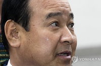 눈물 흘리는 이완구 후보자