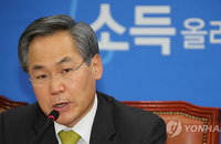 우윤근 "협력할 건 협력하고 비판할 건 매섭게 비판"