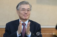 문재인 대선후보 지지율 1위… 만만치 않다