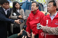 김무성 대표, "이 총리 문제는 대통령과 이완구 본인이 해결해야"