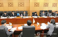 냉랭한 한일 분위기, 엔저 현상에 대일 수출입 급감