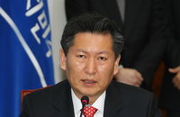 정청래 "당 결정 존중…당분간 최고위 참석 않겠다"