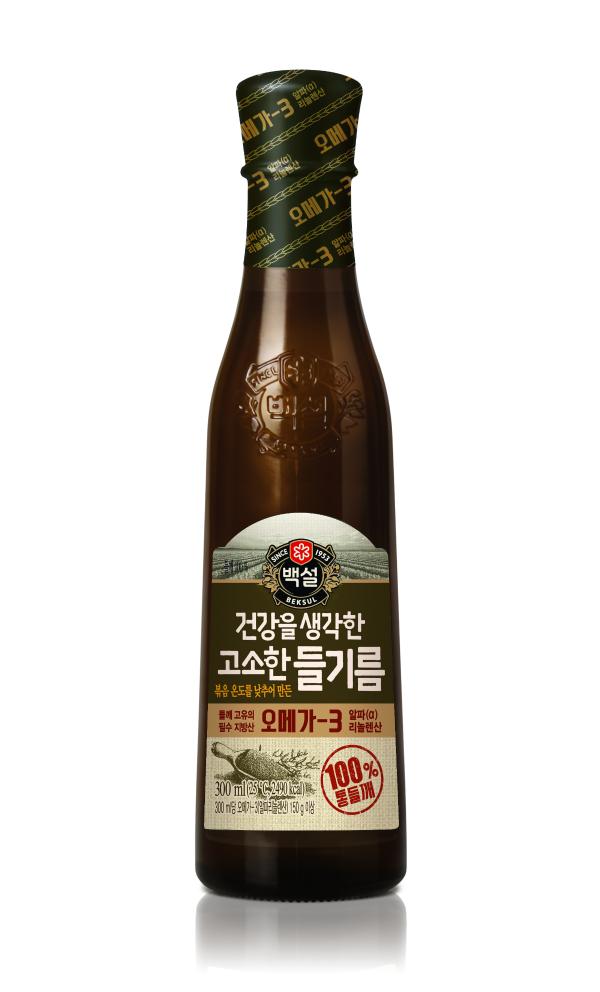 ▲건강을 생각한 고소한 들기름 제품 이미지 (사진 : CJ제일제당 제공)