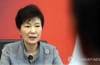 박근혜 대통령 8.6대국민 담화 지지율에 큰 영향 끼치지 못했다... 8.14 임시공휴일 지정은 상승세 요인 돼