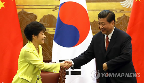 지난2013년 인민대회당에서 열린 공동기자회견에 참석한 박근혜 대통령과 시진핑 중국 주석 