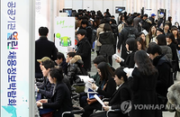 임금피크제 도입에도 오히려 줄어드는 대졸 정규직 신규채용... 기업은 직무역량 중심 채용 긍정적으로 검토하고 반영해야