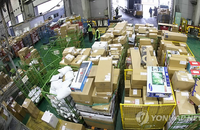 중소규모 직구 배송대행업체 늘어나며 해외 구매 피해 사례도 늘어... 소비자원은 사기 의심 사이트 등 소비자정보 제공 예정