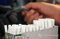 80세 노인에게 '세금' 무기 삼아 금연 강요... 억울한 사연 '봇물'
