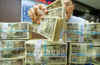 한국 - 일본 통화스와프 재개 안하는 건 사이가 나빠서?