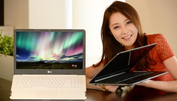 ▲LG전자가 15.6형 대화면에 4K 울트라HD 해상도를 적용한 초슬림 노트북 울트라 PC를 출시했다 (사진 : LG전자 제공)