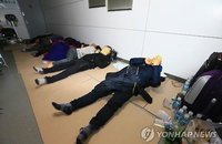 제주공항 체류객들, 언제쯤 다 돌아올 수 있을까?...저가항공사는 대기표 받기 더 힘들어