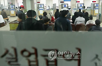 조선, 자동차 산업 실직자 수 급증했다...구직급여 신청자도 증가해