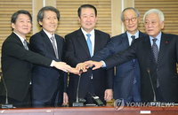 박주선, 안철수의 국민의 당 합류...3개 신당 통합해 야권 재편