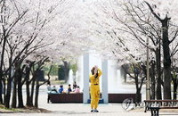[날씨] 대체로 맑다가 점차 흐려져…일교차 주의