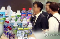 '가습기 과실책임' 신현우 옥시 전 대표 내일 소환